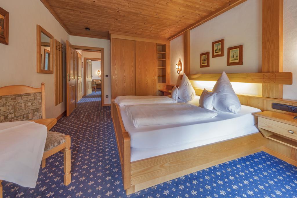 Hotel Alpina Hagnau am Bodensee Exterior foto