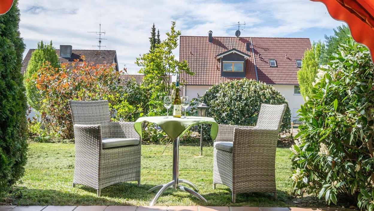 Hotel Alpina Hagnau am Bodensee Exterior foto